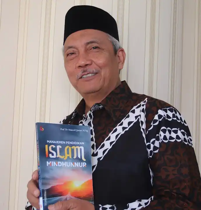 Prof. Dr. Mujamil Qomar, M.Ag