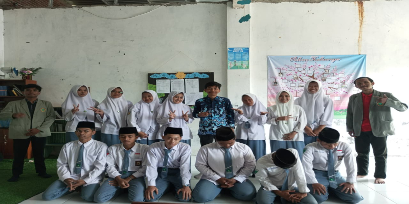 Sosialisasi kampus di pakis saji MA Roudlotul Uqul