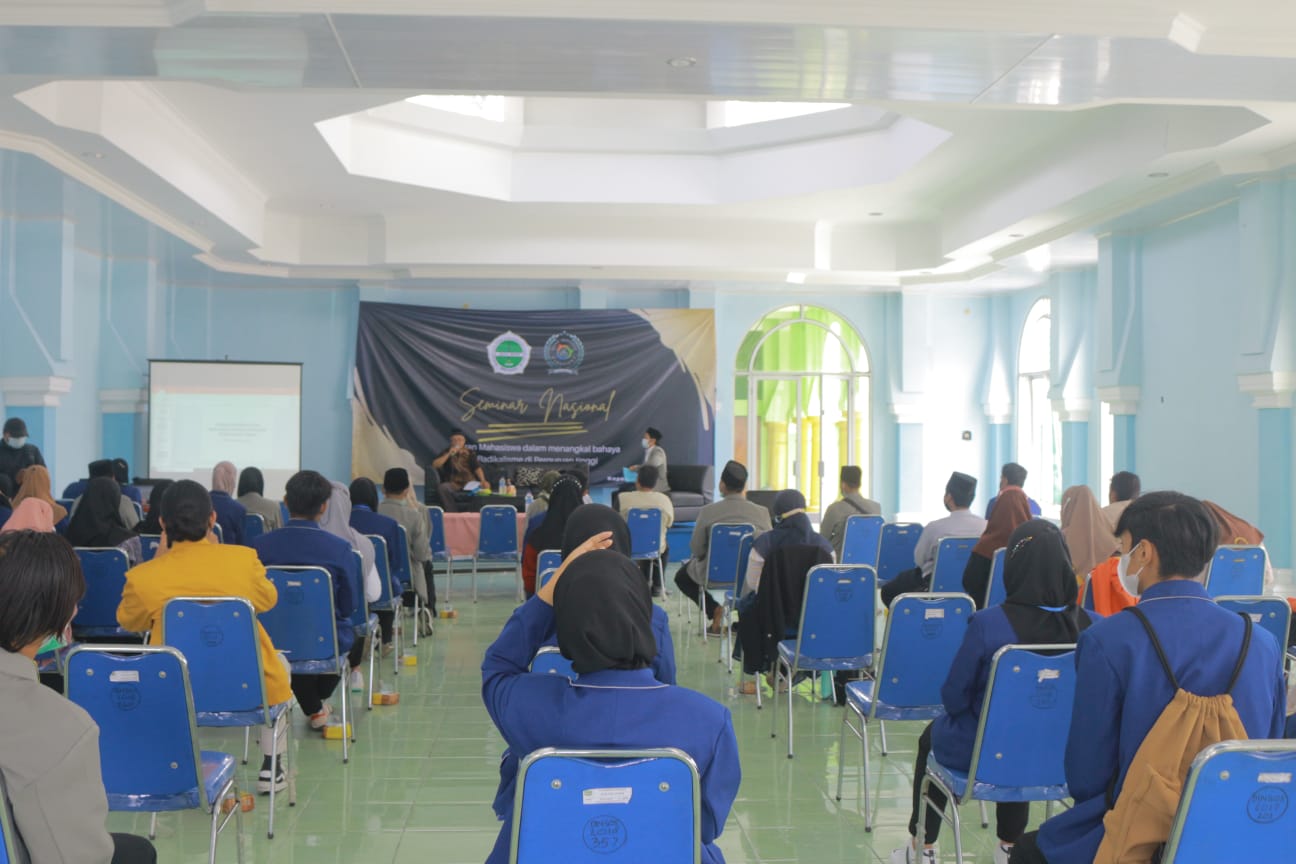 Seminar Kolaborasi Badan Eksekutif Mahasiswa STIT Ibnu Sina dengan Sekolah Tinggi Ilmu Ekonomi al-Rifaie Malang